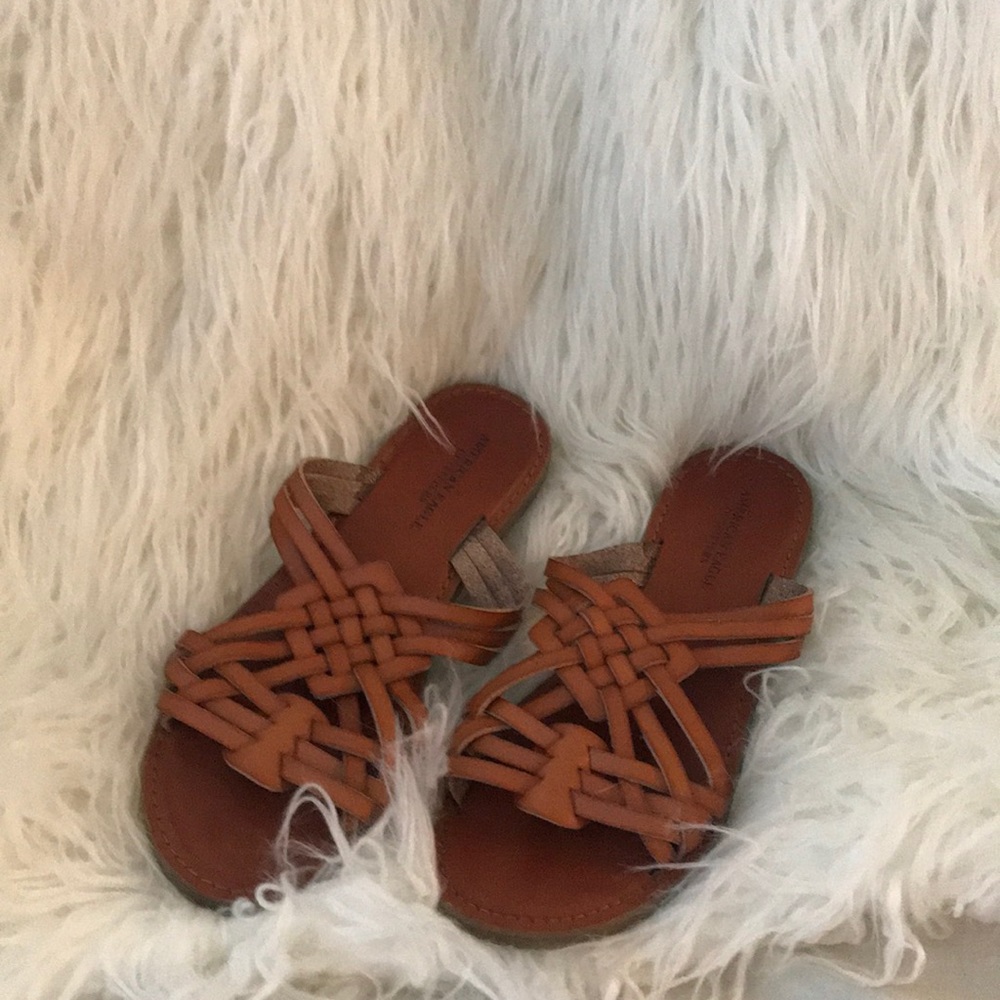 American eagle sandals